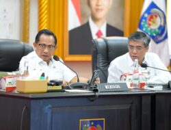 Mendagri Jelaskan Peran Gubernur dalam Penetapan Upah Minimum 2026