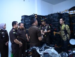 Perkuat Pelayanan Publik, Kajati Jabar Dr. Hermon Dekristo Tinjau Kinerja Kejari Subang
