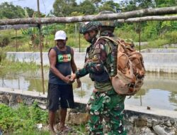 Komsos Kewilayahan Satgas Yonif 521/DY Pererat Silaturrahmi dan Dukung Ketahanan Pangan Budidaya Ikan di Distrik Kobakma