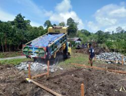 TMMD KE-128 Kodim 1801/Manokwari Laksanakan Drop Material Ke Titik Sasaran Fisik