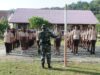 Tanamkan Semangat Nasionalisme, Satgas Pamtas RI–Malaysia Yonarmed 19/Bogani Mengajar Bela Negara di SMPN 5 Lolak