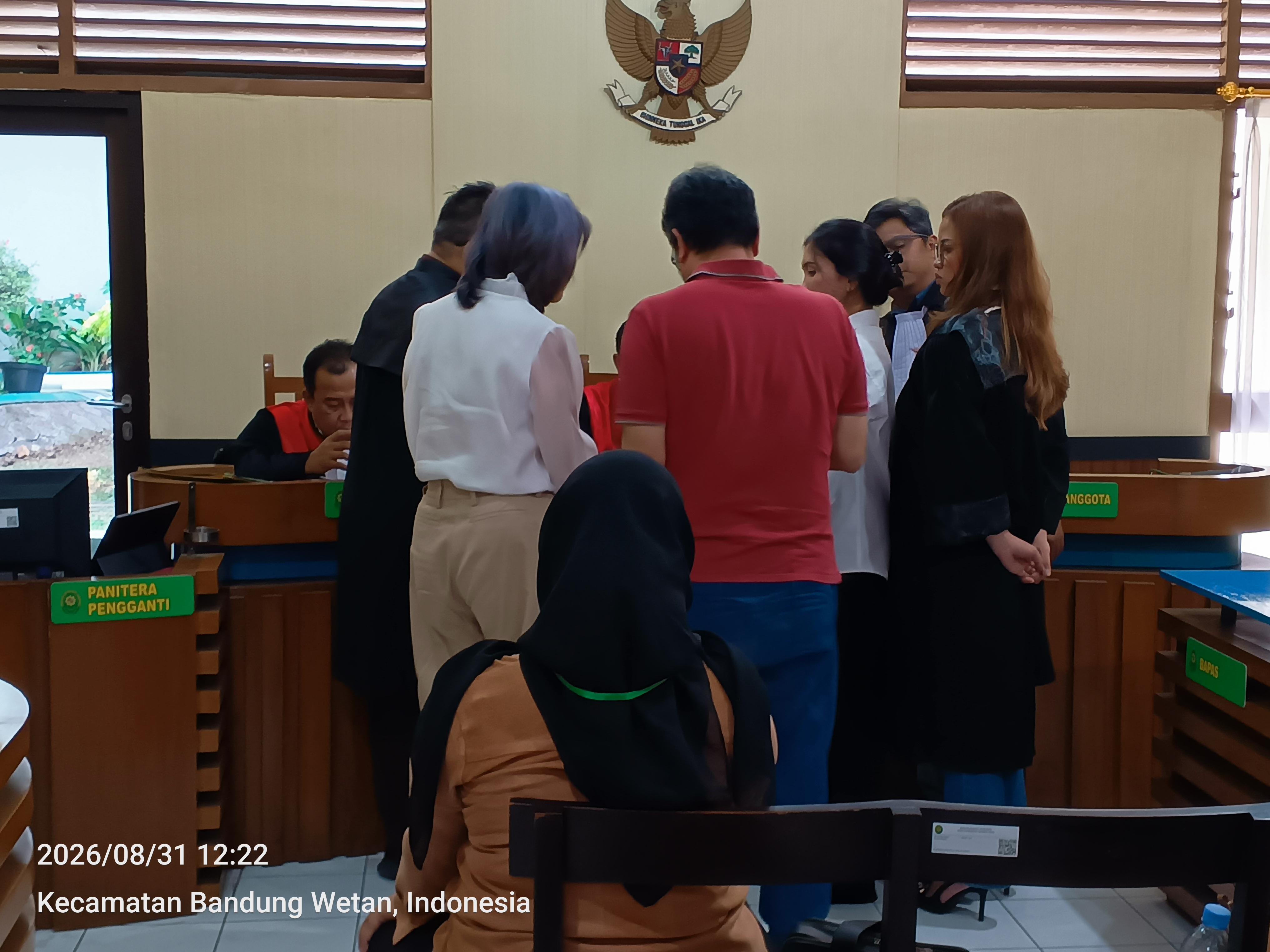 Kritik Validitas Kerugian Warnai Sidang Ke-4 Kasus Fei Febrianti di PN Bandung