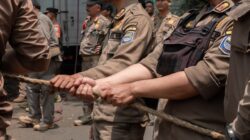 Tegakkan Fungsi Trotoar, Satpol PP Kota Bandung Penertiban 40 Bangunan Liar di Kawasan Hasanudin-Surya Kencana